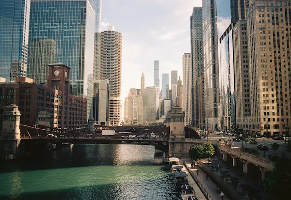 Chicago skyline from the Brown Line train